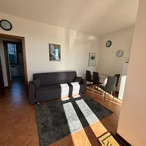 https://casa-al-poggio.it-lombardy.com
